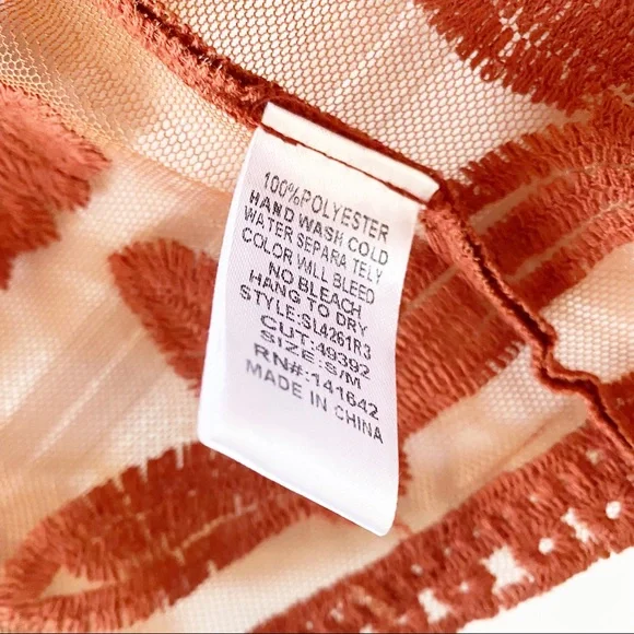 NWT SHE & SKY sheer lace brick duster - Picture 8 of 10